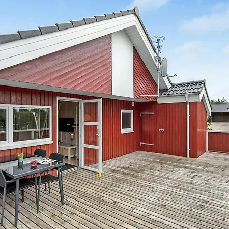 Lovely In With Kitchen Holiday home *