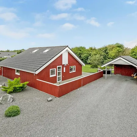 Feriehus Lovely In With Kitchen Hemmet
