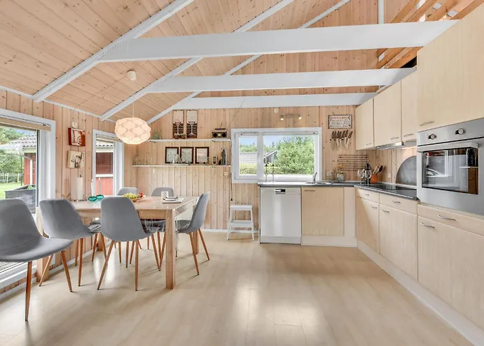 Lovely In With Kitchen *